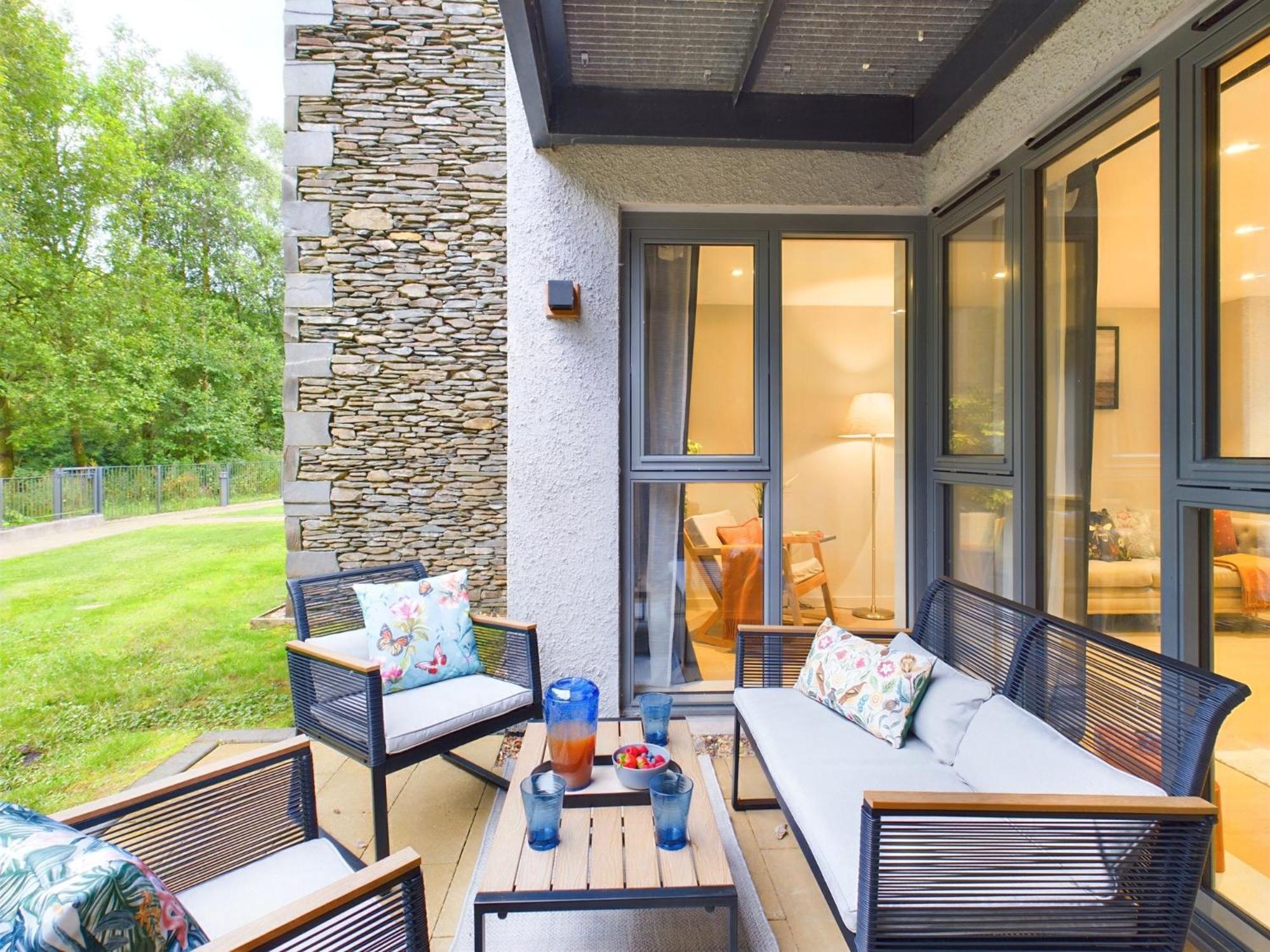 Wild Roses Serviced Apartments - Lake District Backbarrow Kültér fotó